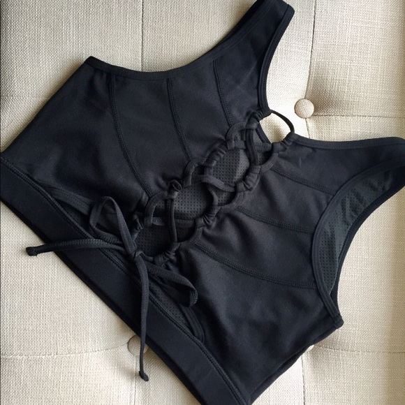 LACE BACK SPORTS CROP - Picture 4 of 6